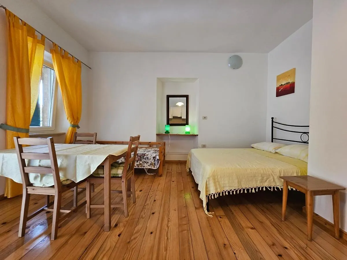 Apartments La Pergola Rovinj Guest house
