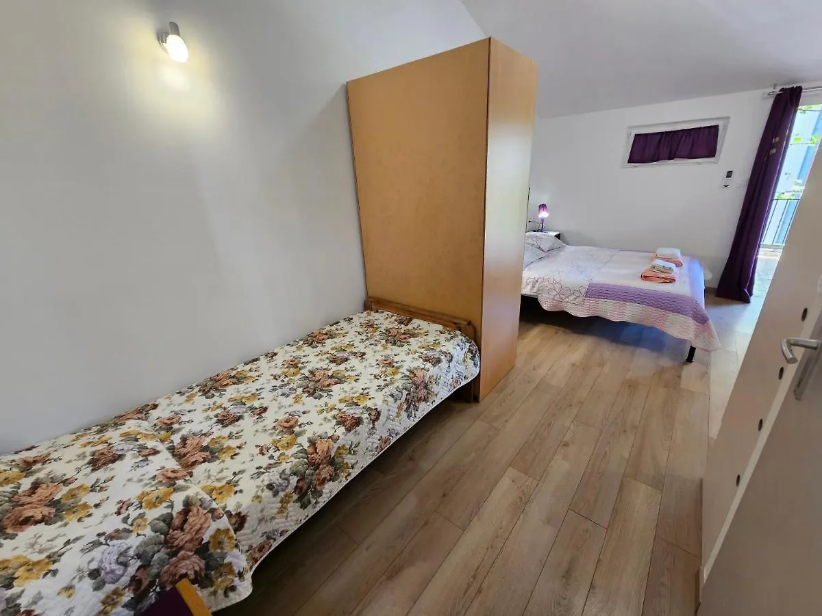 Apartments La Pergola Rovinj Guest house