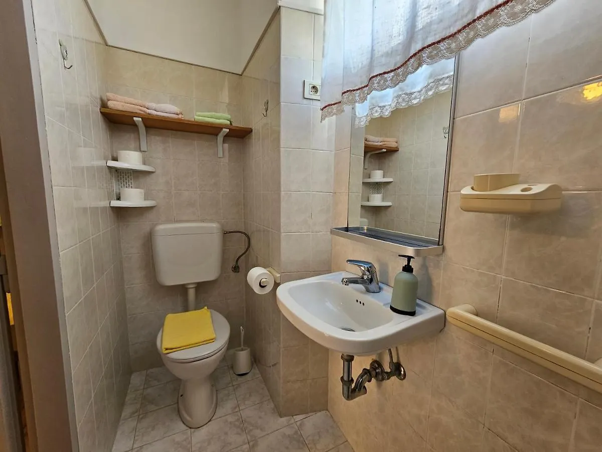 Guest house Apartments La Pergola Rovinj